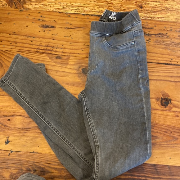 Size 10 Girls Jean Set - Picture 4 of 5